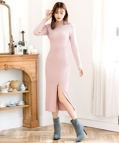 Julia Boutique（ジュリアブティック）の「選べるUネック・ハイネック スリット入りタイトニットワンピース（ワンピース・レディース・ピンク系1/ピンク系2/ブラック系1/アイボリー系1/アイボリー系2/ブラック系2・ONE）」の13枚目の写真