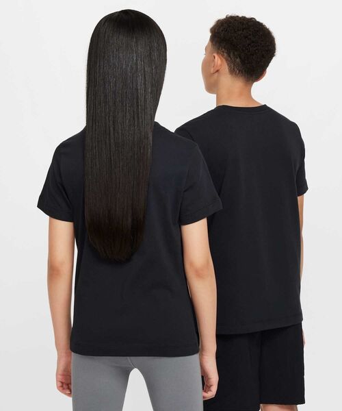NIKE ナイキ Tシャツ Nike Sportswear Older Kids' (Girls') T-Shirt. Nike ID