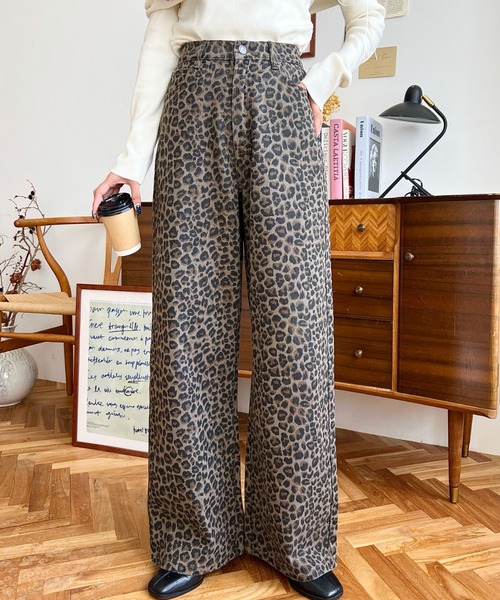 美品 JUST Cavalli レオパード柄 フレア M イタリア製 上品 レオパード柄パンツ（その他パンツ）｜LOULOU select（ルル