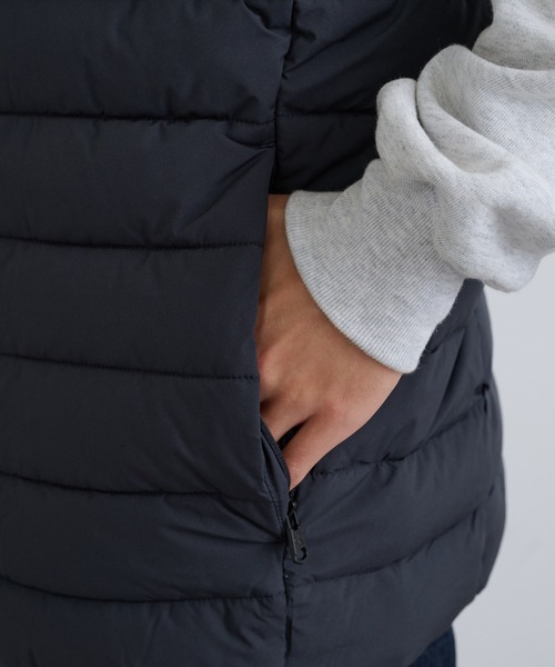 Calvin Klein(カルバン・クライン)の「【Calvin Klein】CM355480 Stretch Puffer Vest(ダウンベスト・メンズ・ブラック/ダークグレー・M/L/XL/S)」の20枚目の写真
