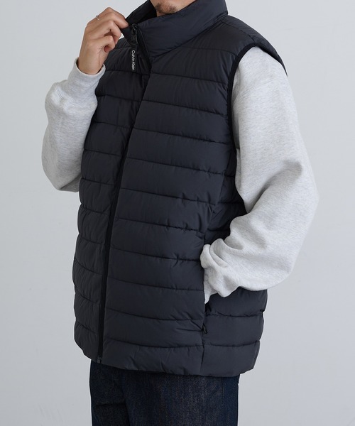 Calvin Klein(カルバン・クライン)の「【Calvin Klein】CM355480 Stretch Puffer Vest(ダウンベスト・メンズ・ブラック/ダークグレー・M/L/XL/S)」の10枚目の写真