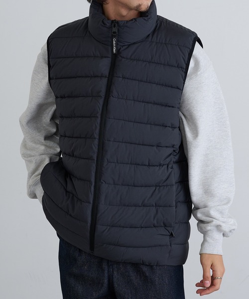 Calvin Klein(カルバン・クライン)の「【Calvin Klein】CM355480 Stretch Puffer Vest(ダウンベスト・メンズ・ブラック/ダークグレー・M/L/XL/S)」の11枚目の写真