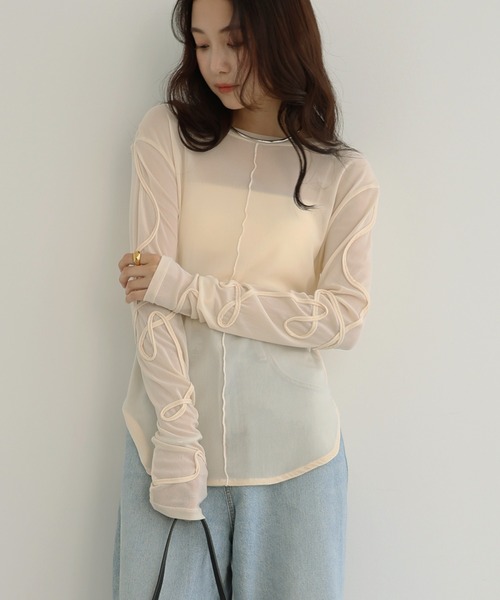 Freesia by andme(フリージアバイアンドミー)の「ニュアンスウェーブ刺繍シアー2wayトップス(Tシャツ/カットソー・レディース・チャコールグレー/アイボリー/ブラック・FREE)」の12枚目の写真