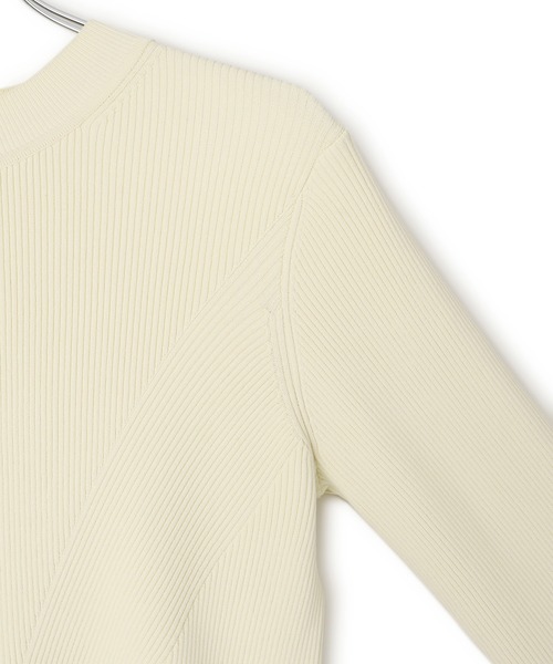 ADAM ET ROPE'（アダムエロペ）の「【再入荷】・【サステナブル】ペプラムコンビニットプルオーバー（ニット/セーター・レディース・オフホワイト/ブラック・FREE）」の7枚目の写真