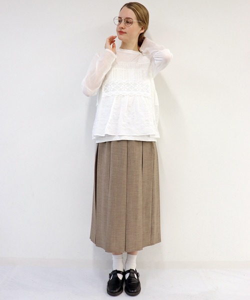 haupia(ハウピア)の「引き合うのは記憶をつなぎ合わせるから【ブラウス】(シャツ/ブラウス・レディース・オフホワイト/チャコールグレー・MEDIUM)」の3枚目の写真