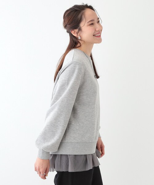 SHOO・LA・RUE(シューラルー)の「◆【洗える/S-LL】一枚でサマ見え 裾チュールレイヤードスウェット(Tシャツ/カットソー・レディース・グレー/チャコールグレー/グリーン系・01/02/03/04)」の9枚目の写真
