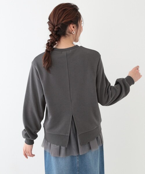 SHOO・LA・RUE(シューラルー)の「◆【洗える/S-LL】一枚でサマ見え 裾チュールレイヤードスウェット(Tシャツ/カットソー・レディース・グレー/チャコールグレー/グリーン系・01/02/03/04)」の13枚目の写真