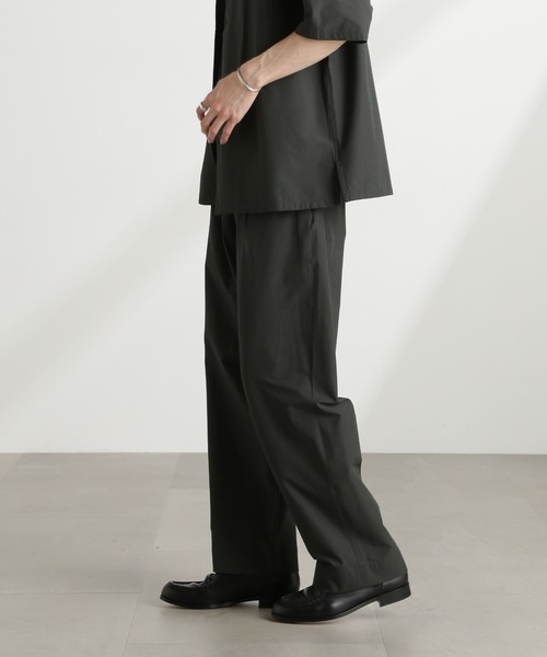 NANO universe（ナノユニバース）の「ストレッチワイドイージーパンツ(セットアップ可)（その他パンツ・メンズ・チャコール/ブラック/ライトグレー/スミクロ/ブルー/ダークグリーン・S/M/L）」の3枚目の写真