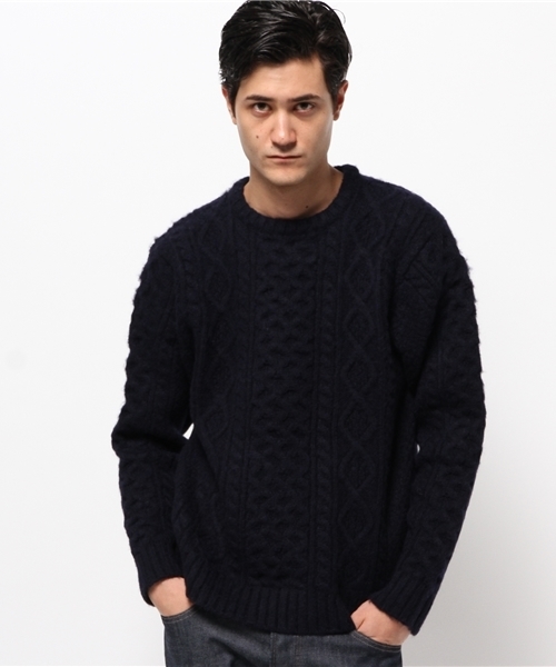 WHO'S WHO gallery(フーズフーギャラリー)の「【BOYMAN】シェットランドケーブルクルーニット(ニット/セーター・メンズ・ネイビー/アイボリー/オリーブ/ベージュ/グレー・MEDIUM/LARGE)」の1枚目の写真