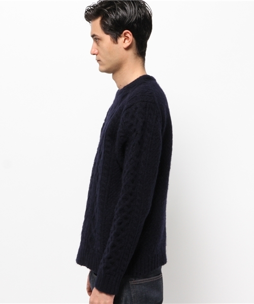 WHO'S WHO gallery(フーズフーギャラリー)の「【BOYMAN】シェットランドケーブルクルーニット(ニット/セーター・メンズ・ネイビー/アイボリー/オリーブ/ベージュ/グレー・MEDIUM/LARGE)」の6枚目の写真