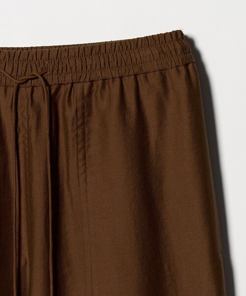 BEAUTY&YOUTH UNITED ARROWS（ビューティーアンドユースユナイテッドアローズ）の「ツイルパッチポケットイージーパンツ ウォッシャブル（その他パンツ・レディース・ライム/ダークグレー/モカ/ブラック/コバルトブルー/ネイビー/ライトブルー/ベージュ/ブラウン系・XS/S/M/L）」の10枚目の写真