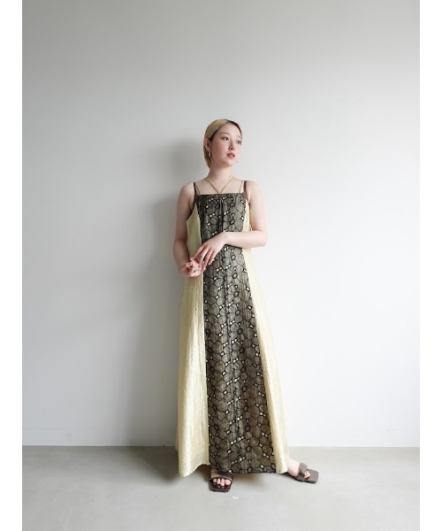 セール】Flower Lace Shiny Dress/フラワーレースシャイニー