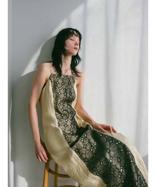 sahara（サハラ）の「Flower Lace Shiny Dress/フラワーレース