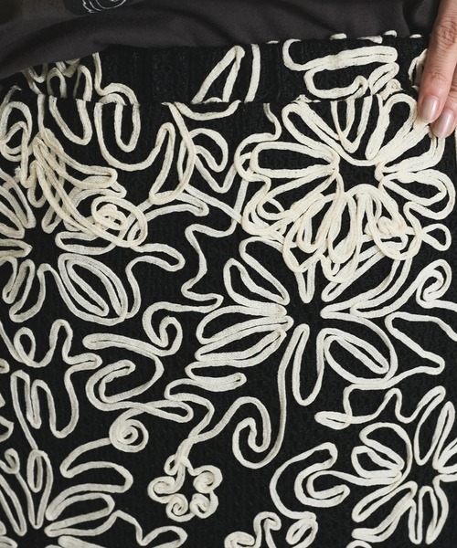 VICKY（ビッキー）の「コードエンブロイダリーIラインスカート（スカート・レディース・ブラック系その他/オフホワイト・M/L）」の10枚目の写真