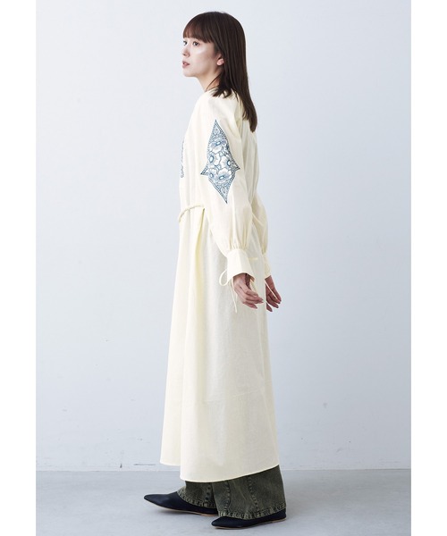 MEDE19F(メデジュウキュウ)の「BRAND NEW MIX STYLE エンブロイダリーワンピース(ワンピース・レディース・アイボリー・M/L/LL/3L/SP/MP)」の5枚目の写真