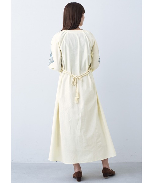 MEDE19F(メデジュウキュウ)の「BRAND NEW MIX STYLE エンブロイダリーワンピース(ワンピース・レディース・アイボリー・M/L/LL/3L/SP/MP)」の13枚目の写真