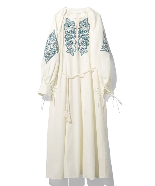 MEDE19F(メデジュウキュウ)の「BRAND NEW MIX STYLE エンブロイダリーワンピース(ワンピース・レディース・アイボリー・M/L/LL/3L/SP/MP)」の16枚目の写真