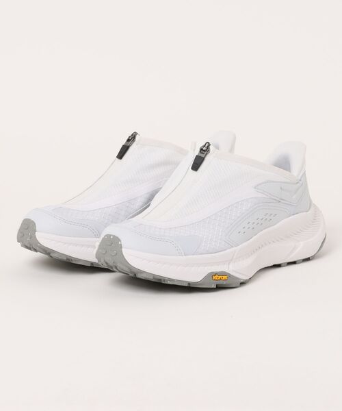 HOKA（ホカ）の「PROJECT TRANSPORT　1162850-WMC（スニーカー・メンズ・ホワイト・26.0cm/26.5cm/27.0cm/27.5cm/28.0cm/28.5cm/29.0cm/25.5cm/24.0cm/25.0cm/30.0cm/24.5cm）」の4枚目の写真