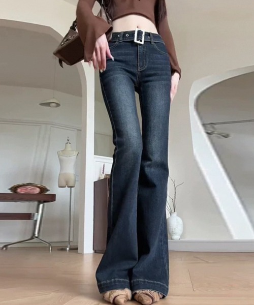 LOULOU select（ルルセレクト）の「ウエストベルトフレアデニムパンツ（デニムパンツ・レディース・インディゴブルー・L/M/S）」の2枚目の写真