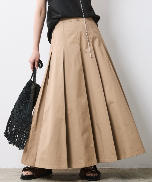 CHIC STYLE(シックスタイル)の「タックロングスカート<大きいサイズ有>シックスタイル(スカート・レディース・モカ/ブラック・L/M/5L/4L/3L/LL)」の2枚目の写真