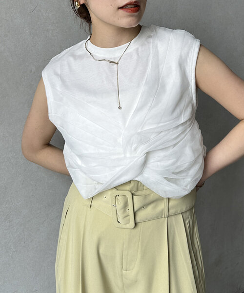 Thevon（ゼボン）の「ツイストチュールドッキングノースリプルオーバー（Tシャツ/カットソー・レディース・オフホワイト/ブラック/グレイッシュベージュ/ホワイト・FREE）」の5枚目の写真