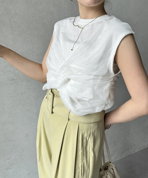 Thevon（ゼボン）の「ツイストチュールドッキングノースリプルオーバー（Tシャツ/カットソー・レディース・オフホワイト/ブラック/グレイッシュベージュ/ホワイト・FREE）」の8枚目の写真