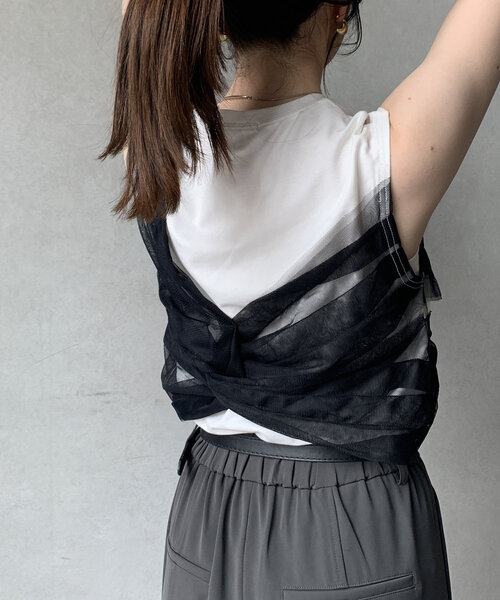 Thevon（ゼボン）の「ツイストチュールドッキングノースリプルオーバー（Tシャツ/カットソー・レディース・オフホワイト/ブラック/グレイッシュベージュ/ホワイト・FREE）」の17枚目の写真