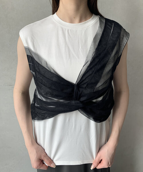 Thevon（ゼボン）の「ツイストチュールドッキングノースリプルオーバー（Tシャツ/カットソー・レディース・オフホワイト/ブラック/グレイッシュベージュ/ホワイト・FREE）」の22枚目の写真