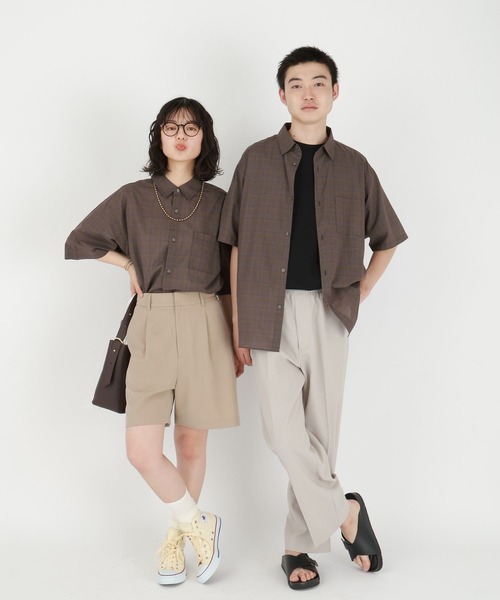 GLOBAL WORK（グローバルワーク）の「快適サマ－シャツ/シアー/287587（シャツ/ブラウス・メンズ・ブラウン/グリーン/アイボリー/ブラック/サックスブルー/ブラック系その他・SMALL/MEDIUM/LARGE/X-LARGE）」の2枚目の写真