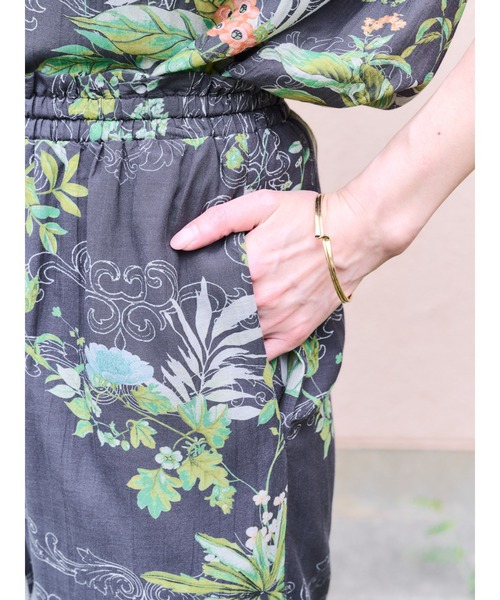 DOLLUPOOPS(ドールアップウップス)の「リーフプリントパンツ(その他パンツ・レディース・チャコールグレー/オフホワイト/グリーン・38)」の20枚目の写真