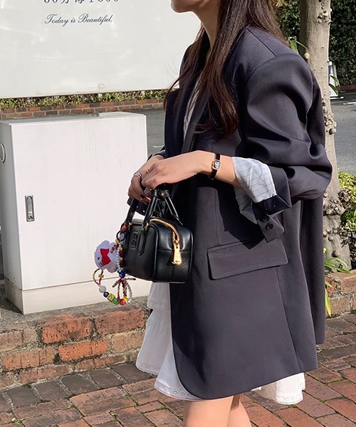 gossip!ロサンゼルス(ゴシップロサンゼルス)の「YUGA Vネックケーキスカート サスペンダードレス(ワンピース・レディース・ブラック/ホワイト・FREE)」の9枚目の写真