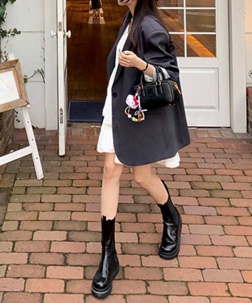 gossip!ロサンゼルス(ゴシップロサンゼルス)の「YUGA Vネックケーキスカート サスペンダードレス(ワンピース・レディース・ブラック/ホワイト・FREE)」の10枚目の写真