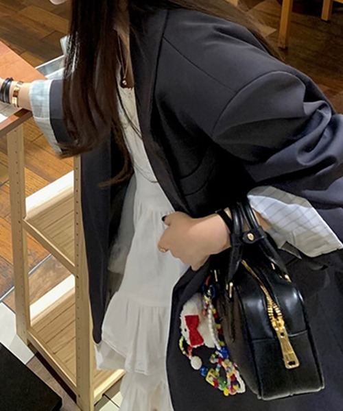 gossip!ロサンゼルス(ゴシップロサンゼルス)の「YUGA Vネックケーキスカート サスペンダードレス(ワンピース・レディース・ブラック/ホワイト・FREE)」の12枚目の写真