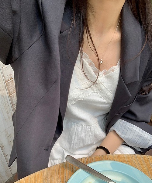 gossip!ロサンゼルス(ゴシップロサンゼルス)の「YUGA Vネックケーキスカート サスペンダードレス(ワンピース・レディース・ブラック/ホワイト・FREE)」の16枚目の写真
