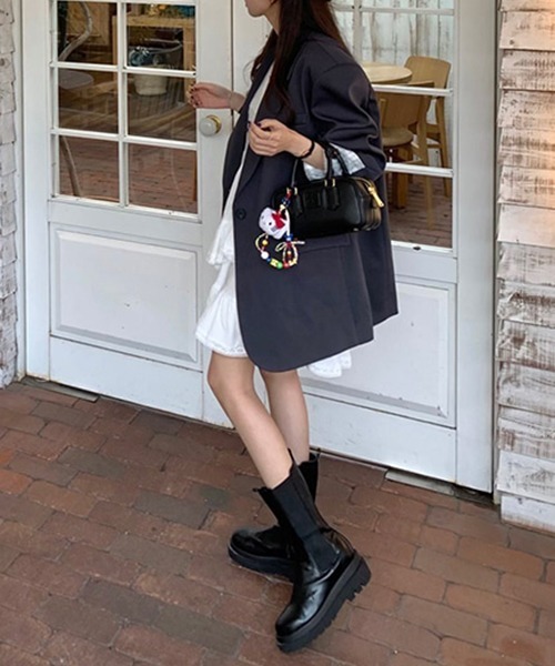 gossip!ロサンゼルス(ゴシップロサンゼルス)の「YUGA Vネックケーキスカート サスペンダードレス(ワンピース・レディース・ブラック/ホワイト・FREE)」の18枚目の写真