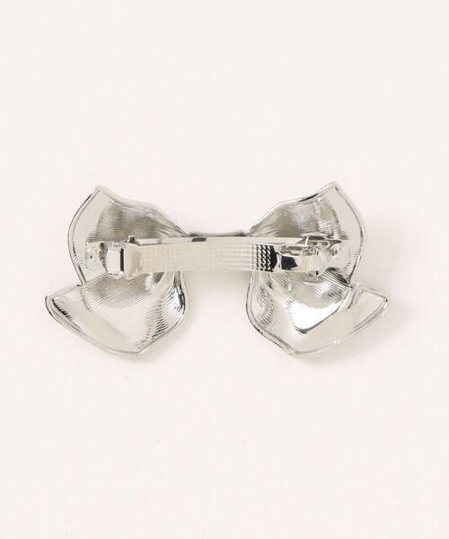 Fun & Daily（ファンアンドデイリー）の「F&D : メタルリボンバレッタ（バレッタ/ヘアクリップ・レディース・シルバー/ゴールド・FREE）」の3枚目の写真