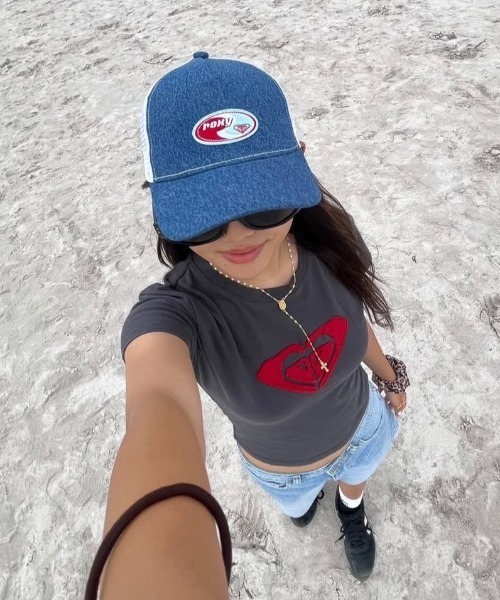 ROXY（ロキシー）の「FUN & ALIVE CAP/ロキシーメッシュキャップ・帽子（キャップ・レディース・ホワイト/ブラック/ブルー・FREE）」の3枚目の写真