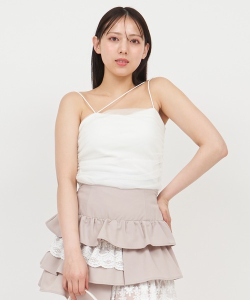 ROYAL PARTY(ロイヤルパーティー)の「パット付ギャザーチュールレイヤードキャミソール(キャミソール・レディース・ベージュ/ブラック/オフホワイト・FREE)」の9枚目の写真