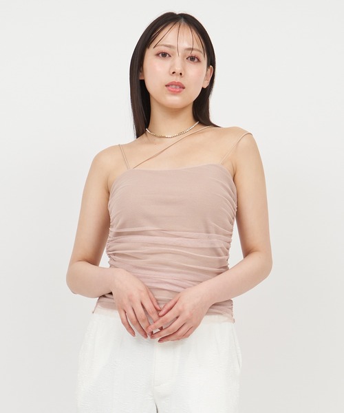 ROYAL PARTY(ロイヤルパーティー)の「パット付ギャザーチュールレイヤードキャミソール(キャミソール・レディース・ベージュ/ブラック/オフホワイト・FREE)」の5枚目の写真