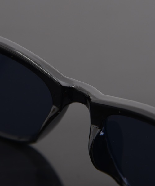 Revo.(レボ)の「ウェリントン フラットレンズ サングラス カラーレンズ UVカット(サングラス・メンズ・ブラック×グレー/ブラック×ブルー/ブラック/ブラック×グリーン/ブラウン/ブラウン系その他/ブラック系その他/ブラック系その他2・FREE)」の13枚目の写真
