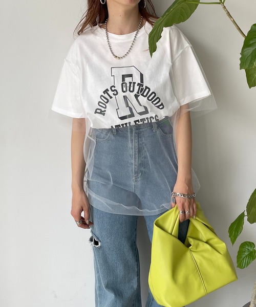210nouve(トゥージュヌーブ)の「チュールレイヤードカレッジプリントTシャツ(Tシャツ/カットソー・レディース・イエロー/アイボリー/ブラック・FREE)」の2枚目の写真