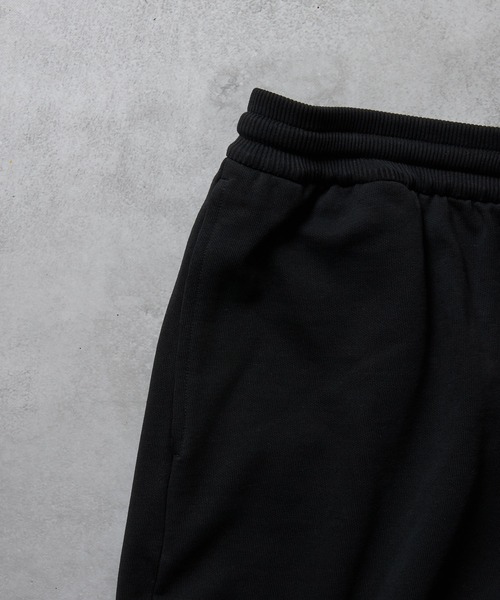 NUMBER (N)INE(ナンバーナイン)の「FIRM COTTON LIGHT SHORT PILE RAGLAN SHORT SLEEVE SWEATSHIRT / EASY SHORTS 2-PIECE SET / ファーム コットン ライト ミニ裏毛 ラグラン ショートスリーブ スウェット & イージー ショーツ 2ピース セットアップ(セットアップ・メンズ・トップグレー/ブラック/ブラック×ホワイト・M/L/XL)」の12枚目の写真