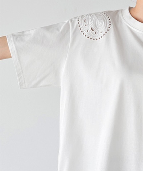 HUG.U(ハグユー)の「ひんやり刺繍半袖T(Tシャツ/カットソー・レディース・ブラック/ホワイト・FREE)」の9枚目の写真