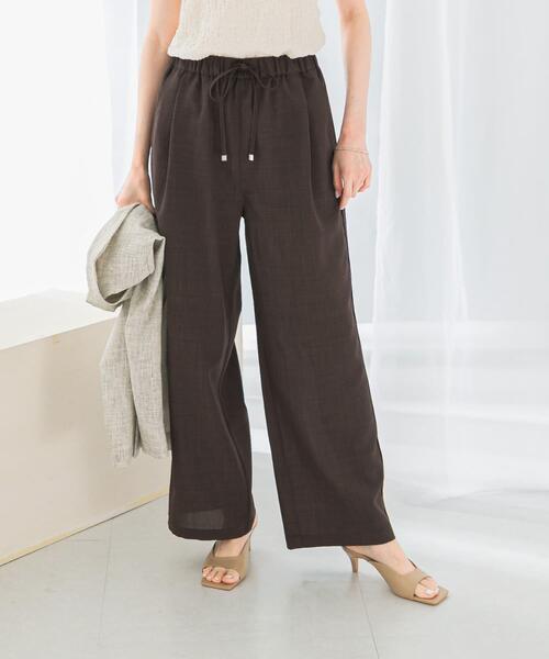 URBAN RESEARCH ROSSO WOMEN（アーバンリサーチ　ロッソ）の「『UR TECH DRYLUXE』イージードロストパンツ（その他パンツ・レディース・ライトカーキ/ダークブラウン・36/38）」の2枚目の写真