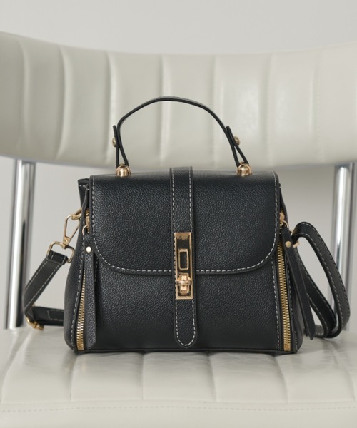 AIC.(エーアイシー)の「ジップデザインスクエアミニバッグ(ショルダーバッグ・レディース・ブラック・FREE)」の1枚目の写真