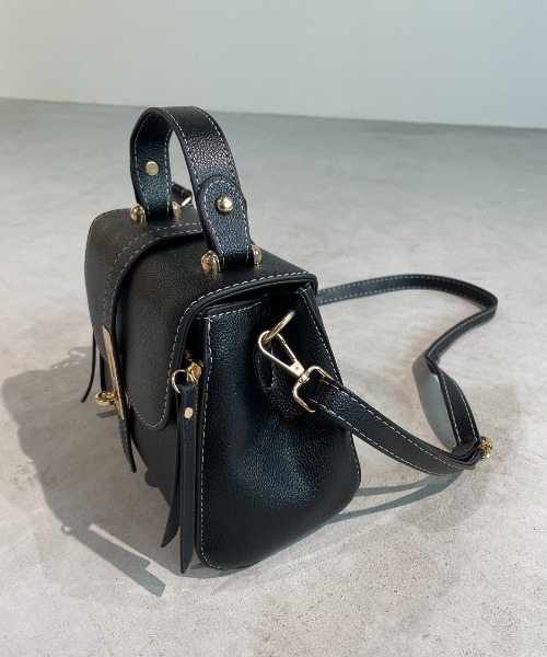 AIC.(エーアイシー)の「ジップデザインスクエアミニバッグ(ショルダーバッグ・レディース・ブラック・FREE)」の12枚目の写真