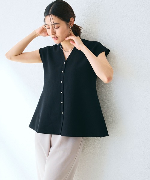 CROSS FUNCTION（クロスファンクション）の「《洗える》ペプラムニットベスト【CROSS FUNCTION/クロスファンクション】（ベスト・レディース・ブラック/オフホワイト/アイボリー・M/L/LL）」の5枚目の写真