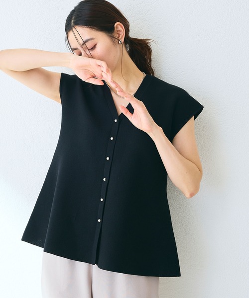 CROSS FUNCTION（クロスファンクション）の「《洗える》ペプラムニットベスト【CROSS FUNCTION/クロスファンクション】（ベスト・レディース・ブラック/オフホワイト/アイボリー・M/L/LL）」の7枚目の写真