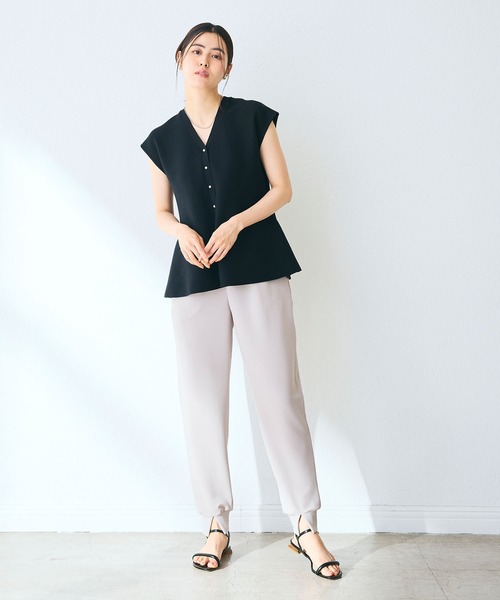 CROSS FUNCTION（クロスファンクション）の「《洗える》ペプラムニットベスト【CROSS FUNCTION/クロスファンクション】（ベスト・レディース・ブラック/オフホワイト/アイボリー・M/L/LL）」の9枚目の写真