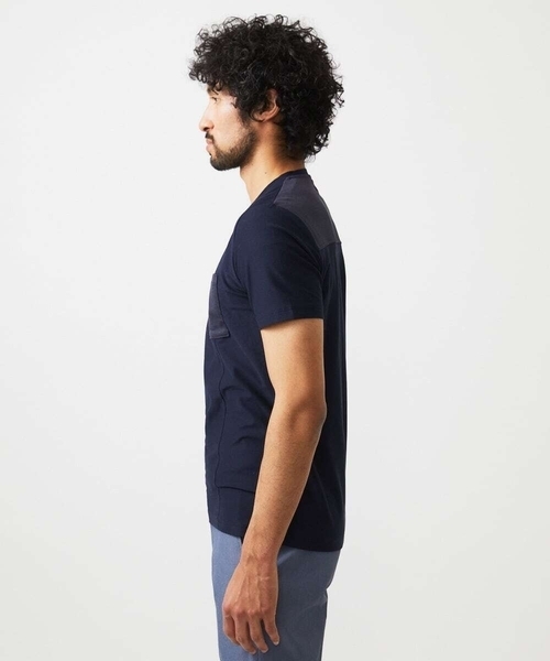 MICHEL KLEIN HOMME (ミッシェルクランオム)の「リネン混Vネックカットソー(Tシャツ/カットソー・メンズ・ライトブルー/ネイビー・MEDIUM/LARGE/X-LARGE)」の6枚目の写真